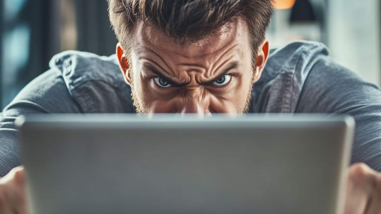 Protégez votre site contre les cyberattaques courantes : Guide 2025